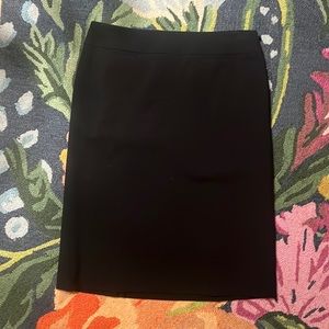 TAHARI PENCIL SKIRT IN BLACK - THE QUINTESSENTIAL BUSINESS SKIRT